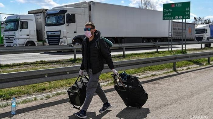 Евросоюз из-за COVID вводит новые правила въезда