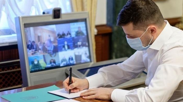 Зеленский одобрил изменения в бюджет из-за COVID