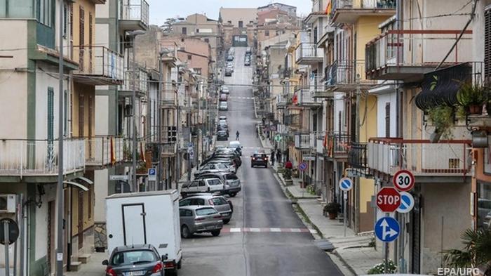 На Сицилии обещают оплатить туристам половину перелета после карантина
