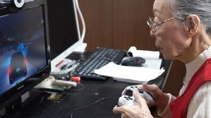 Самым старым геймером в мире стала 90-летняя японка (видео)
