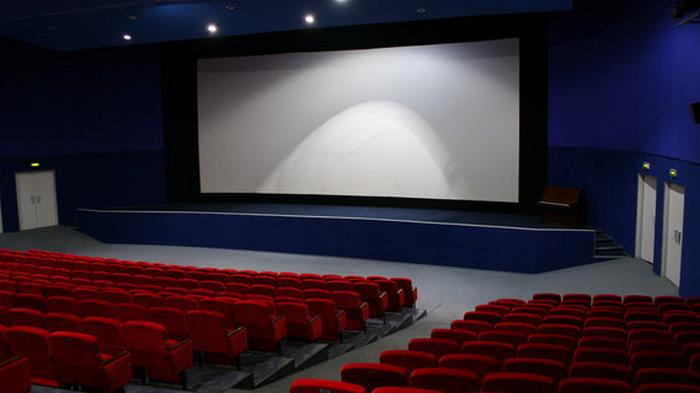 В Украине кинотеатры пока открывать не будут - Минздрав