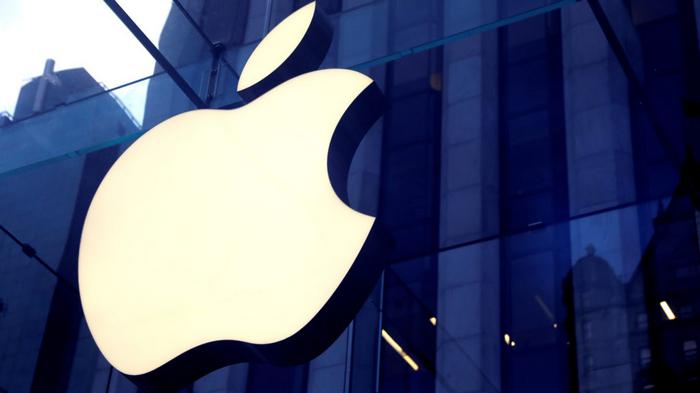 Apple установила рекорд на 1,5 триллиона долларов