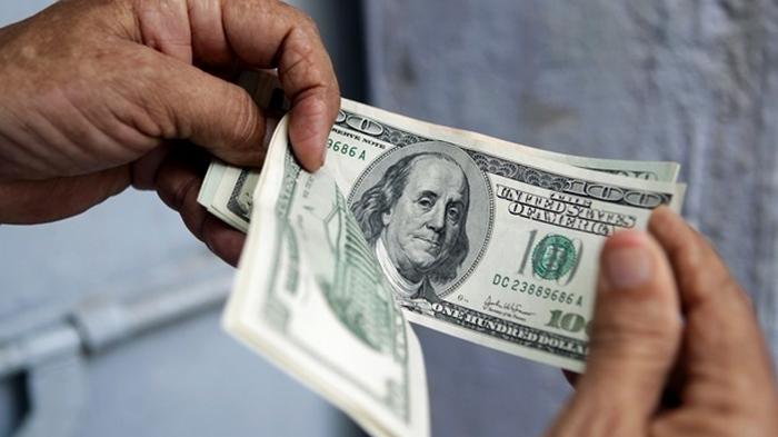 В НБУ объяснили падение доллара в кризис
