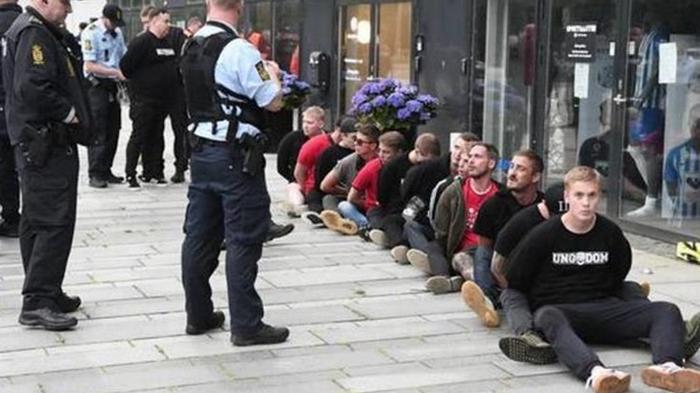 В Дании полиция избила фанатов из-за дистанции