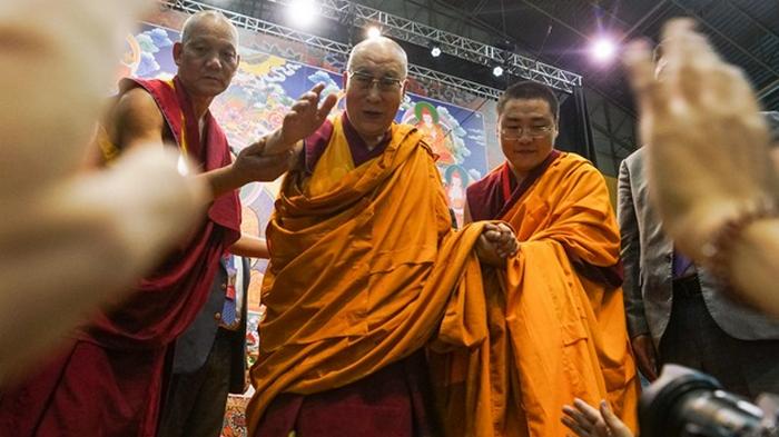 Далай-лама выпустил свой первый музыкальный альбом