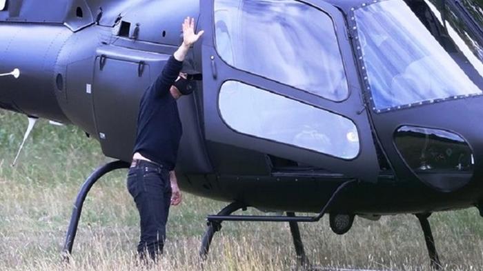 Том Круз прилетел на обед на частном вертолете (фото)