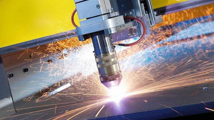 Лазерная резка металла: преимущества и особенности