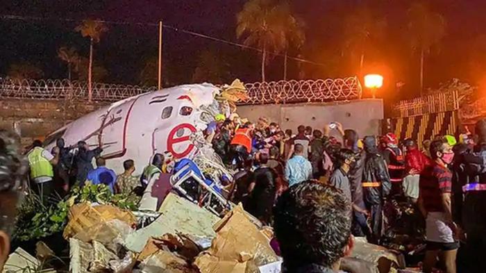 Авиакатастрофа в Индии: число жертв возросло