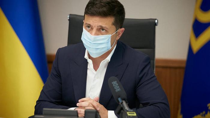Зеленский: Украина на грани второй волны коронавируса, носите маски