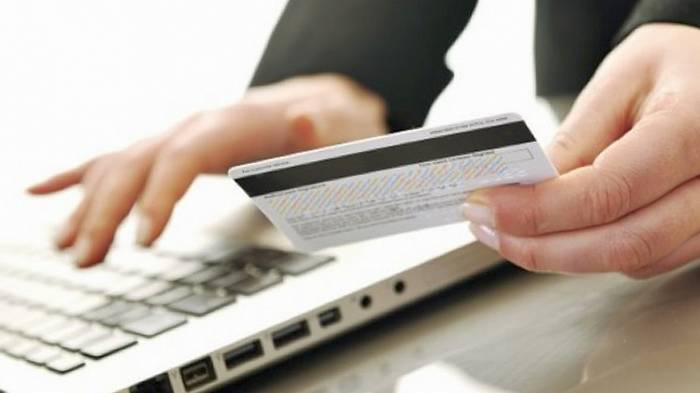 Можно ли получить моментально деньги на карту, не выходя из дома?