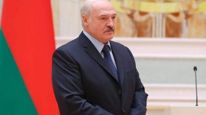 Лукашенко отрицает революционную ситуацию в Беларуси