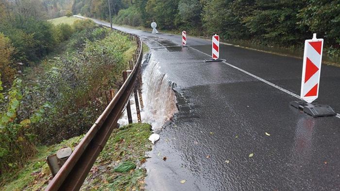 В Словакии обеспокоены наводнением рек Закарпатья (фото)