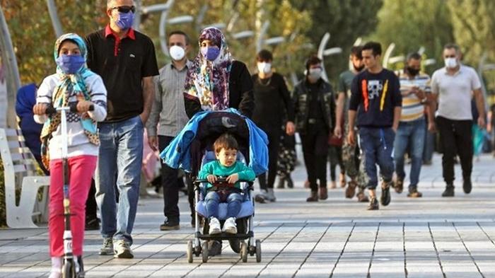 В Иране каждые четыре минуты регистрируют смерть от COVID-19