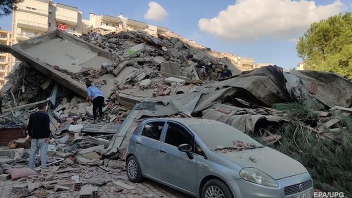 Землетрясение в Турции: более 200 человек ранены, есть жертвы