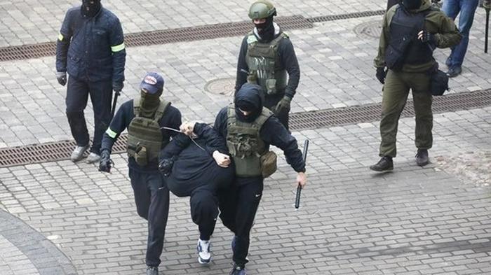 Число задержанных в Беларуси перевалило за тысячу