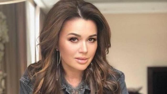 Заворотнюк начала выходить на улицу − СМИ