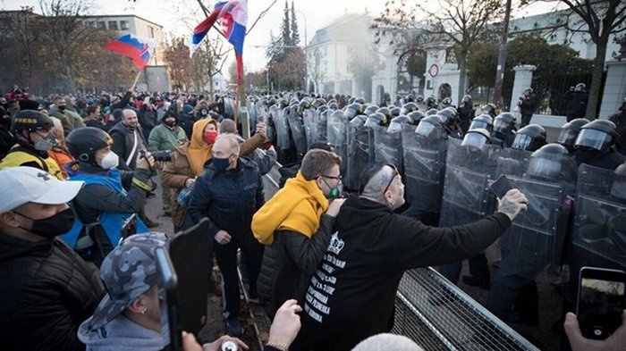 В Словакии протестуют против карантина (видео)