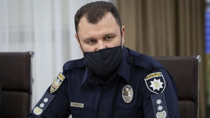 Штрафовать за отсутствие маски будут не сразу, начнут с замечания – полиция
