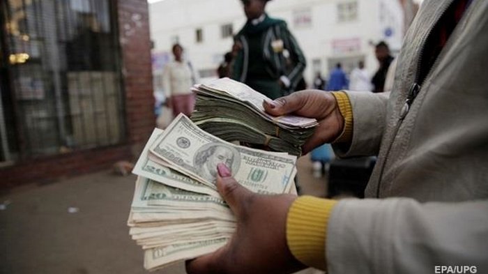 Доллар может упасть на 20% – Financial Times