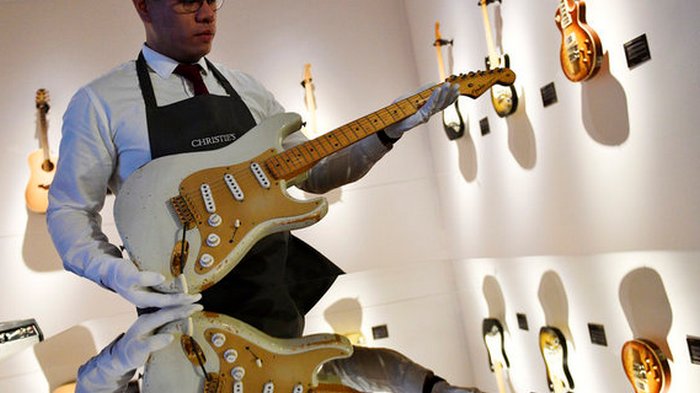 Спрос на гитары бьет рекорды. Крупнейший производитель назвал причины