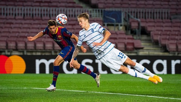 Динамо vs Барселона: где и во сколько смотреть матч Лиги чемпионов