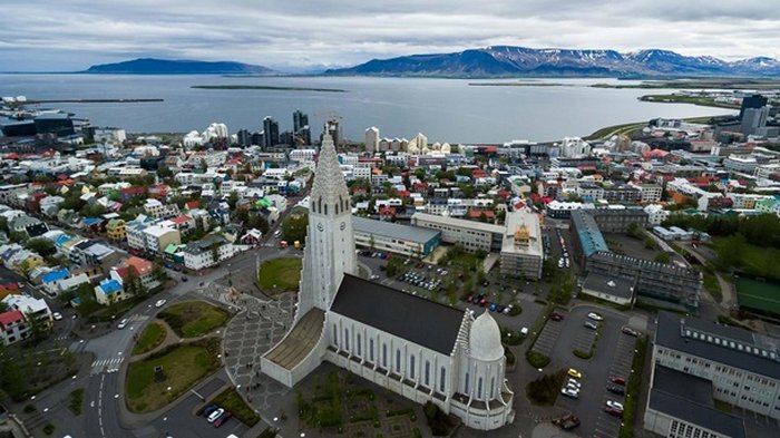 Въезд только богатым: Исландия откроет границы