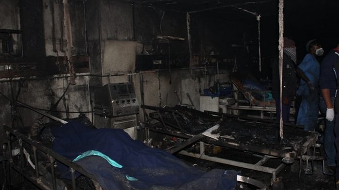 В Индии при пожаре в COVID-больнице погибли пять человек