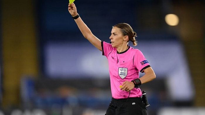 Матч Ювентус - Динамо станет историческим для Лиги чемпионов из-за судьи