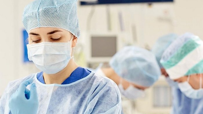 С апреля в Украине уволились пять тысяч врачей