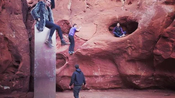 В пустыне Юты исчез загадочный обелиск (видео)