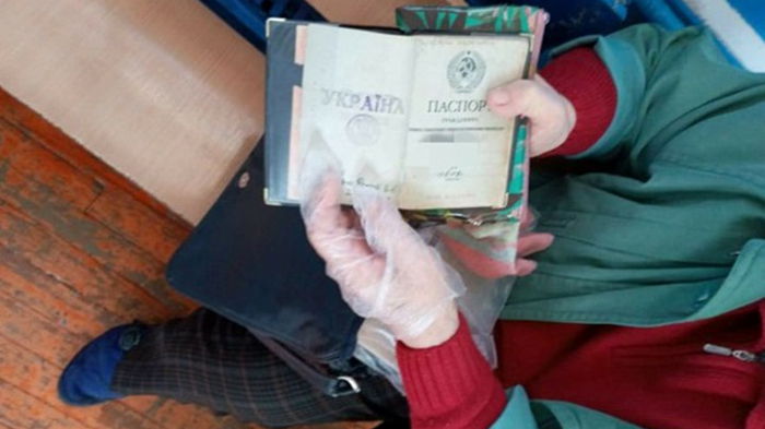 В Кривом Роге женщина пыталась проголосовать по паспорту СССР