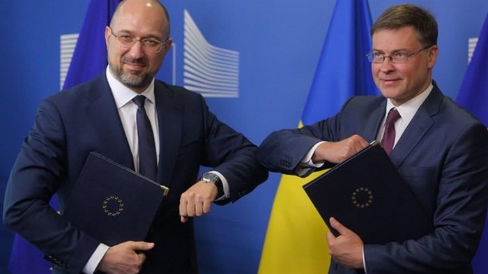Украина получила €600 млн транша от ЕС