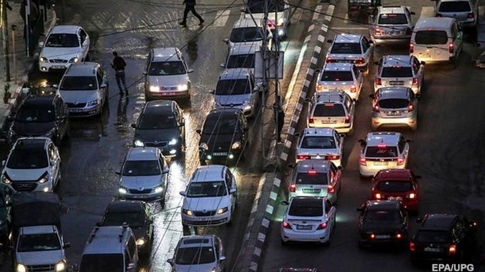 Назван самый опасный день недели для водителей и пешеходов