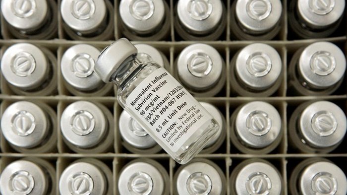 Bloomberg назвал реальное число вакцин, которые может получить Украина