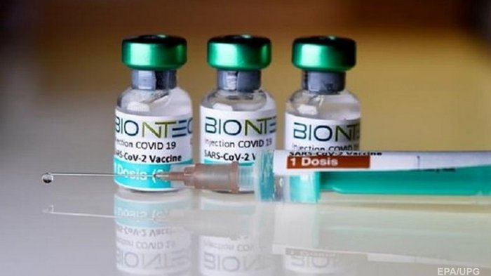 BioNTech готова за шесть недель создать вакцину от нового типа COVID-19