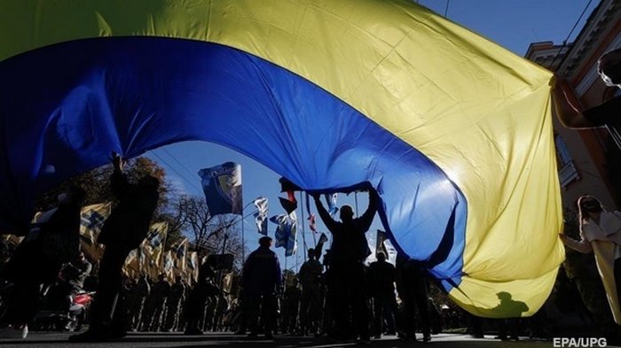 В 2020 году большинство украинцев чувствовали себя счастливыми