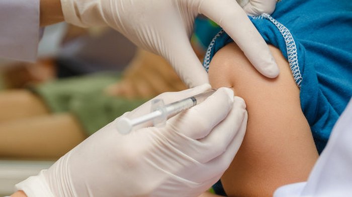 Израиль стал лидером по вакцинации от COVID-19 – привиты уже 10,5% населения