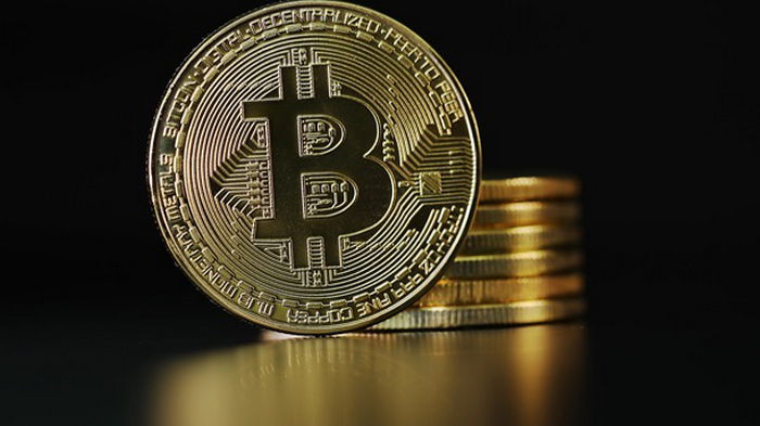 Биткоин подорожал выше 35 тысяч долларов