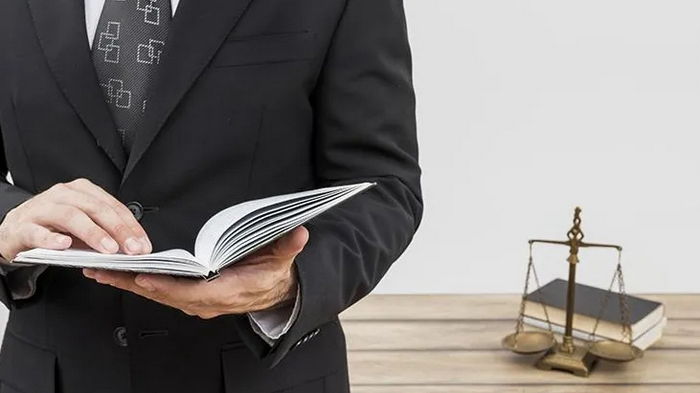 Превышение должностных полномочий в Украине