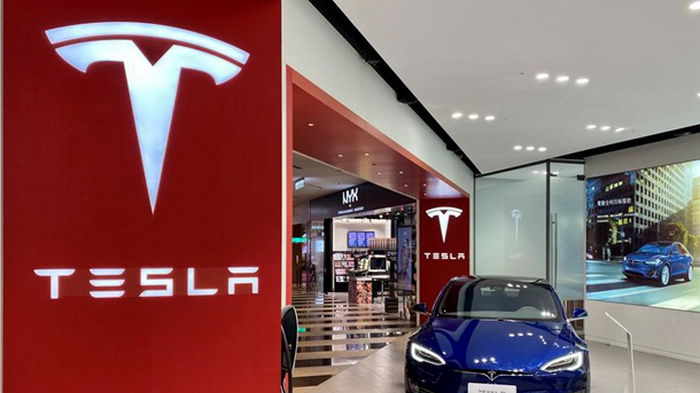 В США обязали Tesla отозвать 158 тысяч электромобилей - СМИ