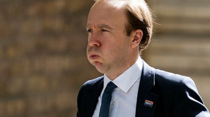 Минздрав Британии: До выхода из карантина предстоит пройти очень длинный путь