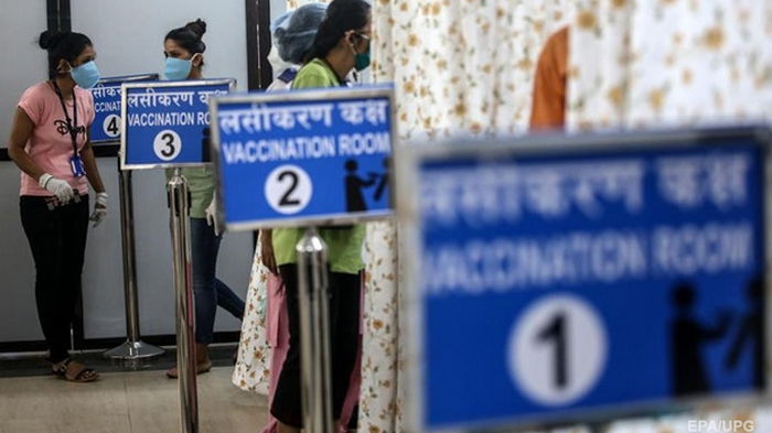Индия проводит вакцинацию рекордными темпами