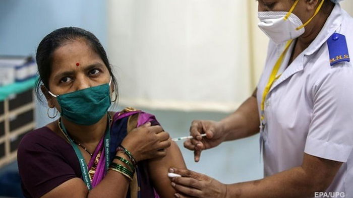 ВОЗ: смертей от вакцины не зарегистрировано