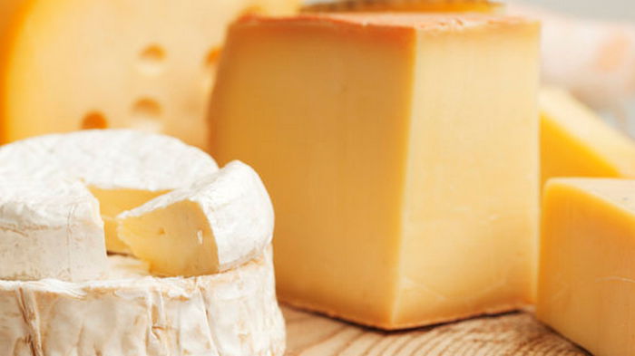 Не выдержали конкуренции с Европой: Украина в два раза увеличила импорт сыров в 2020 году
