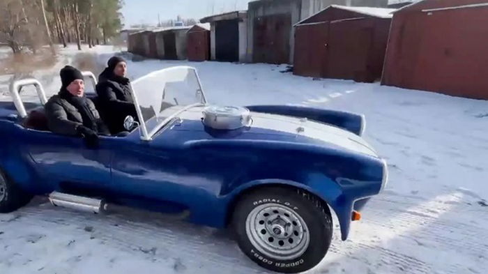 Украинский учитель создал копию культового авто (видео)