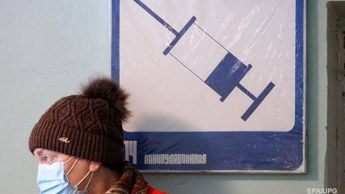 МОЗ: С декабря заболеваемость COVID-19 упала втрое