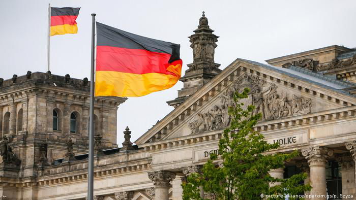 Коронавирус мутирует: Германия вводит жесткие ограничения до 17 февраля