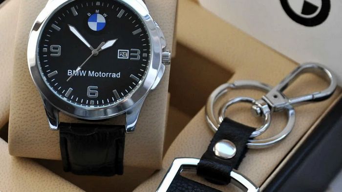 Часы BMW: стиль и качество