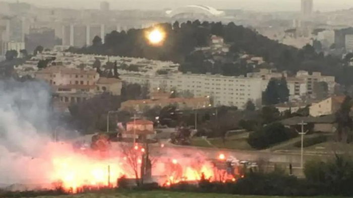 Болельщики подожгли базу клуба Марсель (видео)