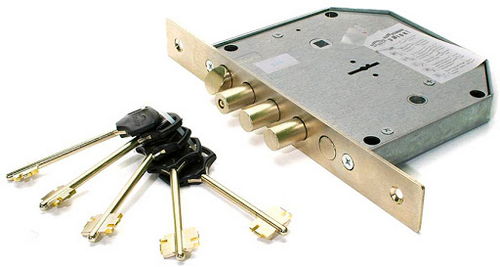 врезной замок для входной двери
